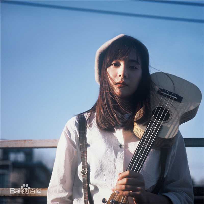 李依伊最全复古胶片壁纸