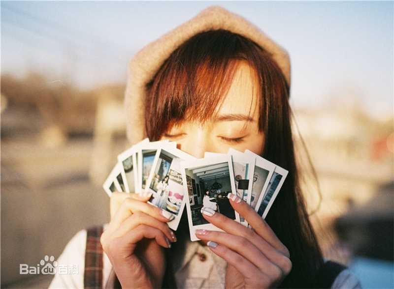 李依伊最全复古胶片壁纸