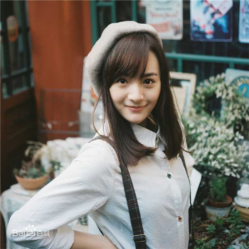 李依伊最全复古胶片壁纸