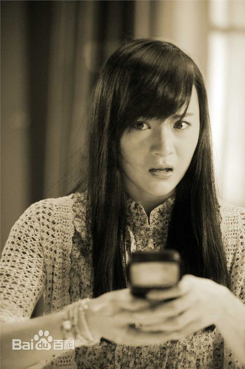 李依伊《孤岛》最全剧照