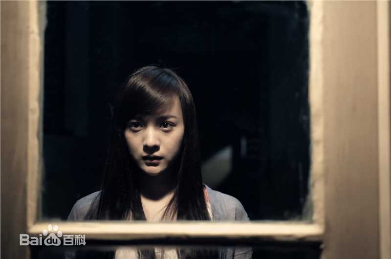 李依伊《孤岛》最全剧照