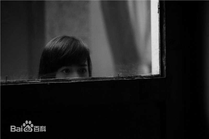 李依伊《孤岛》最全剧照