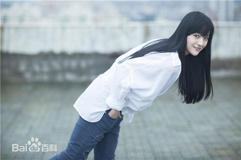 李依伊最全天台壁纸