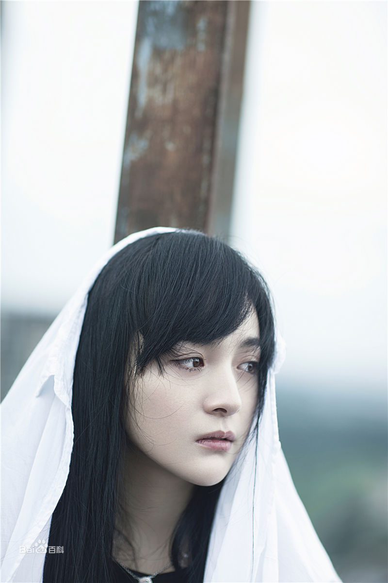 李依伊最全天台壁纸