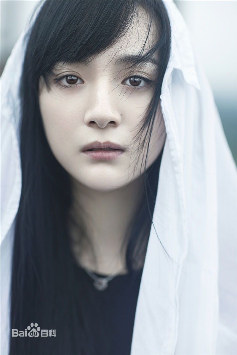 李依伊最全天台壁纸