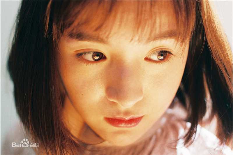 李依伊复古仙女