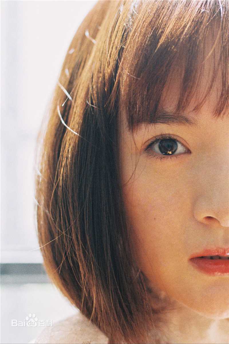 李依伊复古仙女