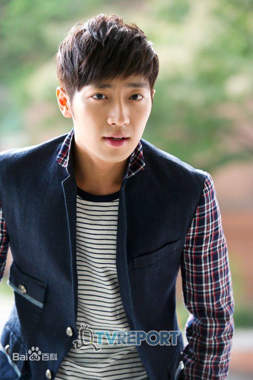 高清李相烨((Lee Sang Yeob))图片