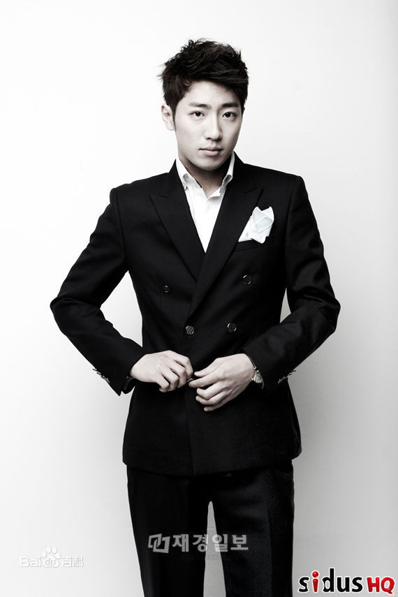 高清李相烨((Lee Sang Yeob))图片