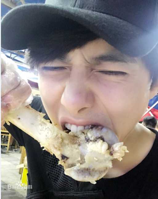 方逸伦(Alen)生活照生活照相册