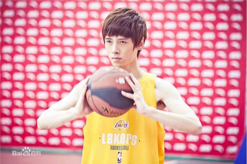 方逸伦(Alen)不一样的美男子前后照片