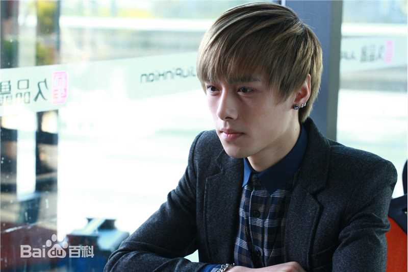 方逸伦(Alen)青春万万岁图册