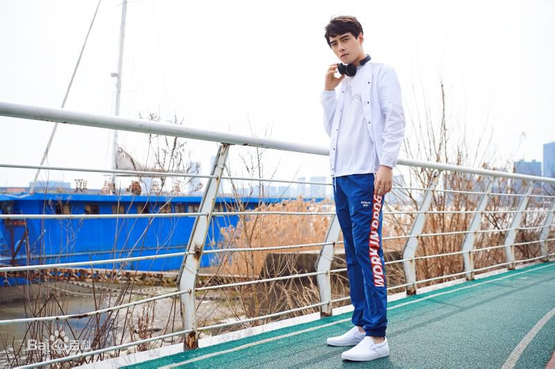 方逸伦(Alen)Easy  2017年3月素颜照相册