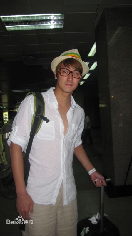 巫迪文(Ares Wu)生活照图片图集