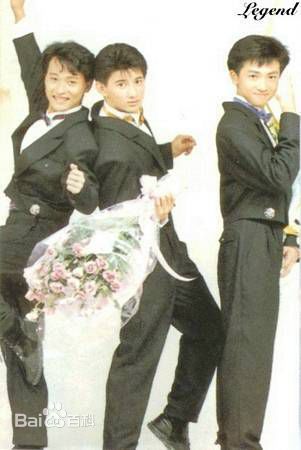 最新小虎队(Little Tiger)在第二张专辑《男孩不哭》时期中的壁纸