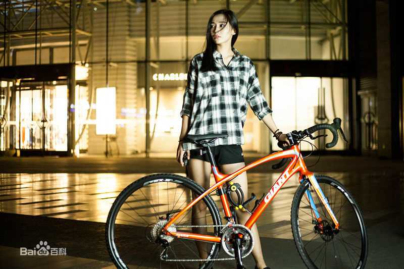 李若宁最新壁纸