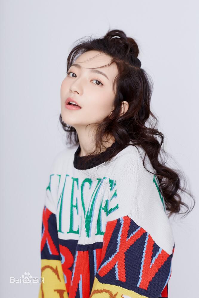 白卉子最新壁纸