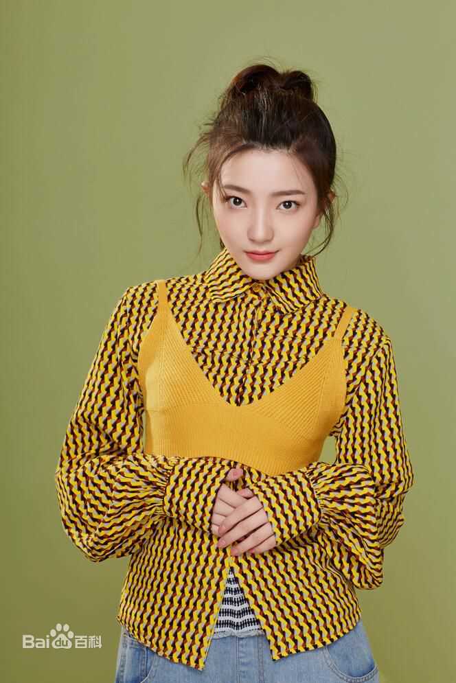 白卉子最新壁纸