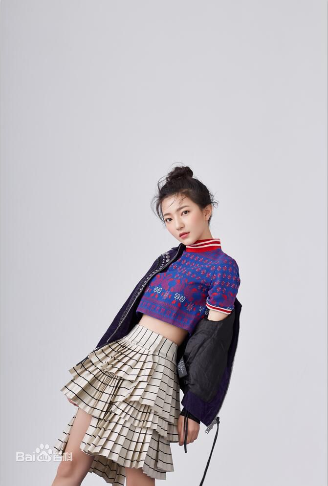 白卉子最新壁纸