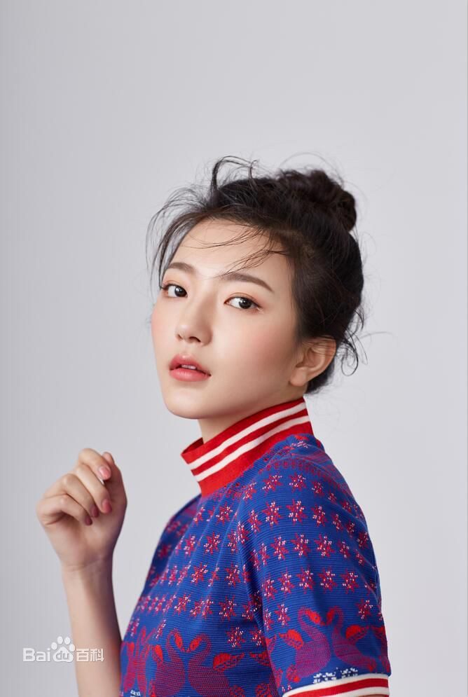 白卉子最新壁纸