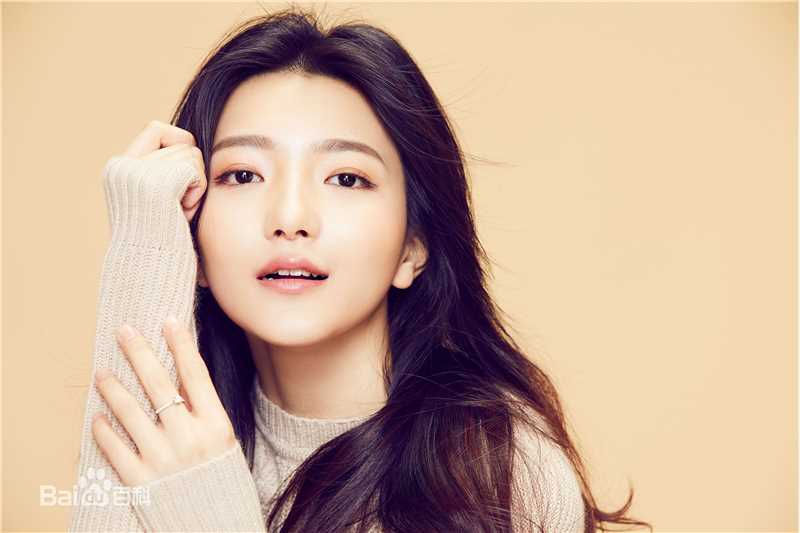 白卉子最新壁纸