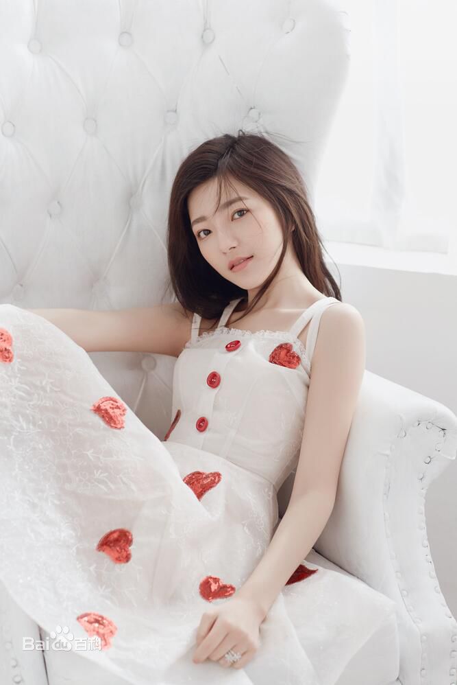 白卉子最新壁纸