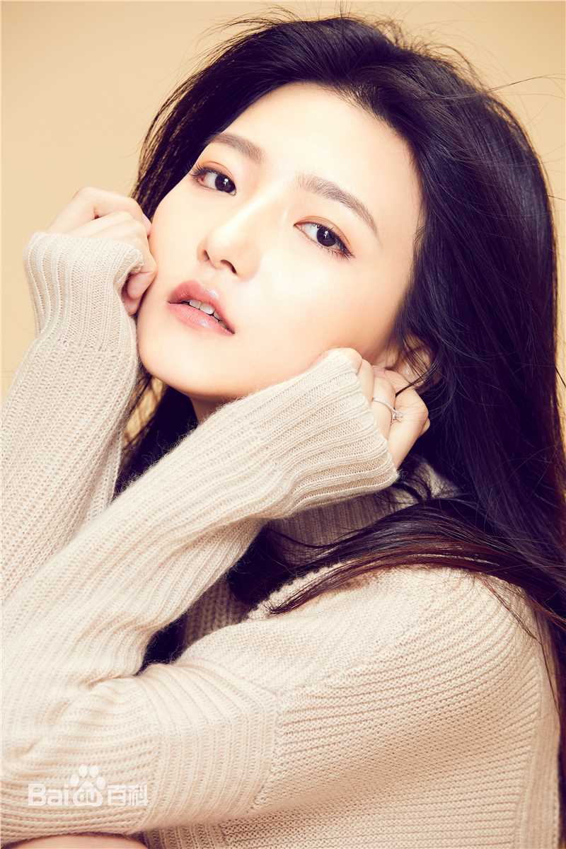 白卉子最新壁纸