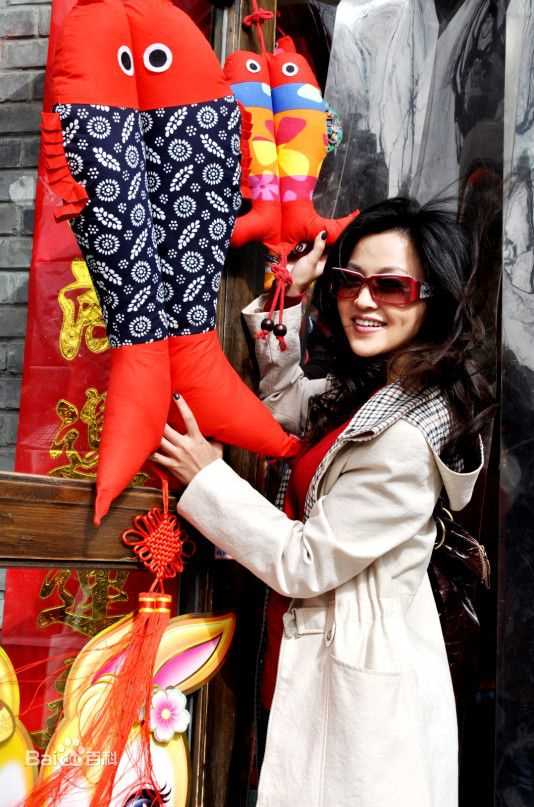 刘芳毓生活中的图片图集