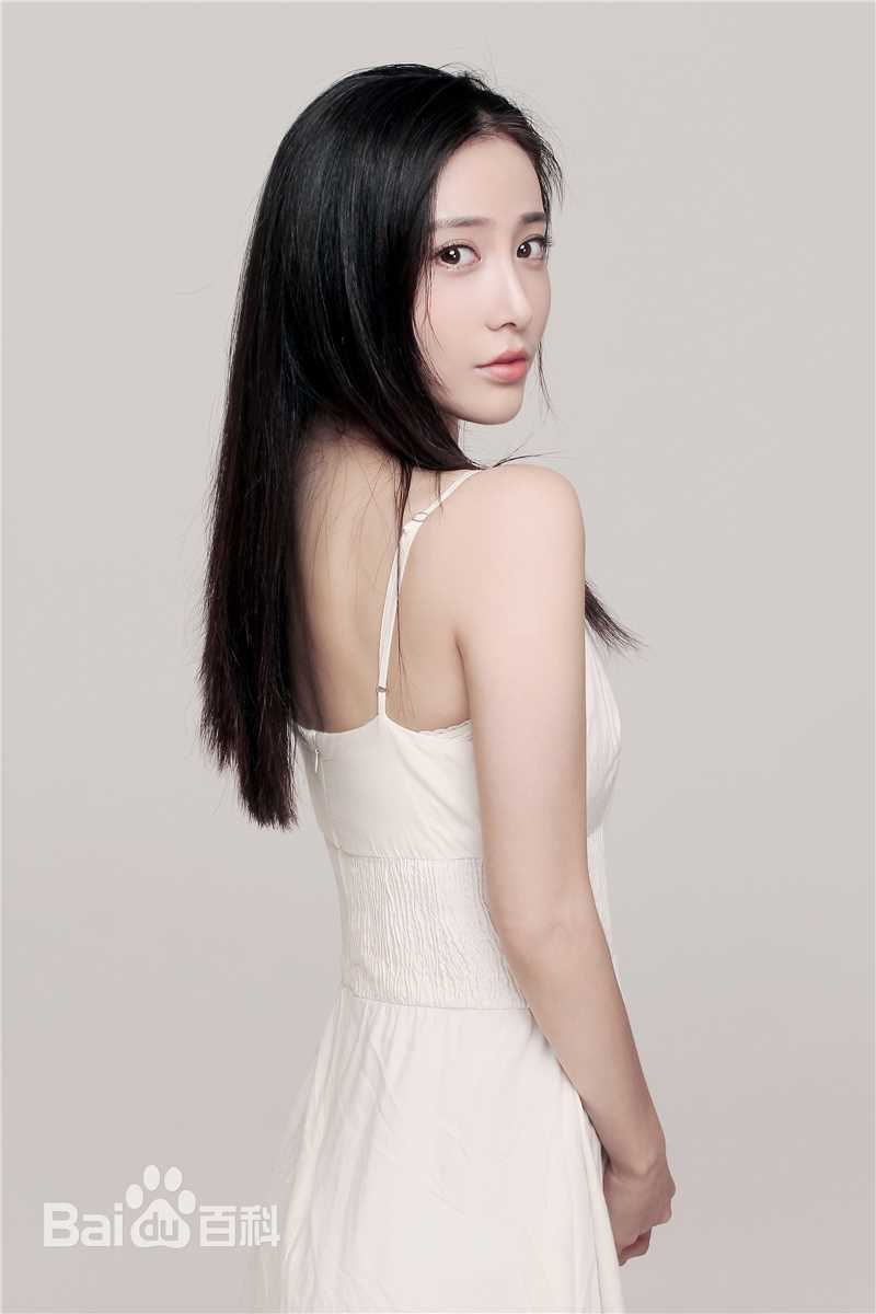 吕红旭白色系壁纸壁纸