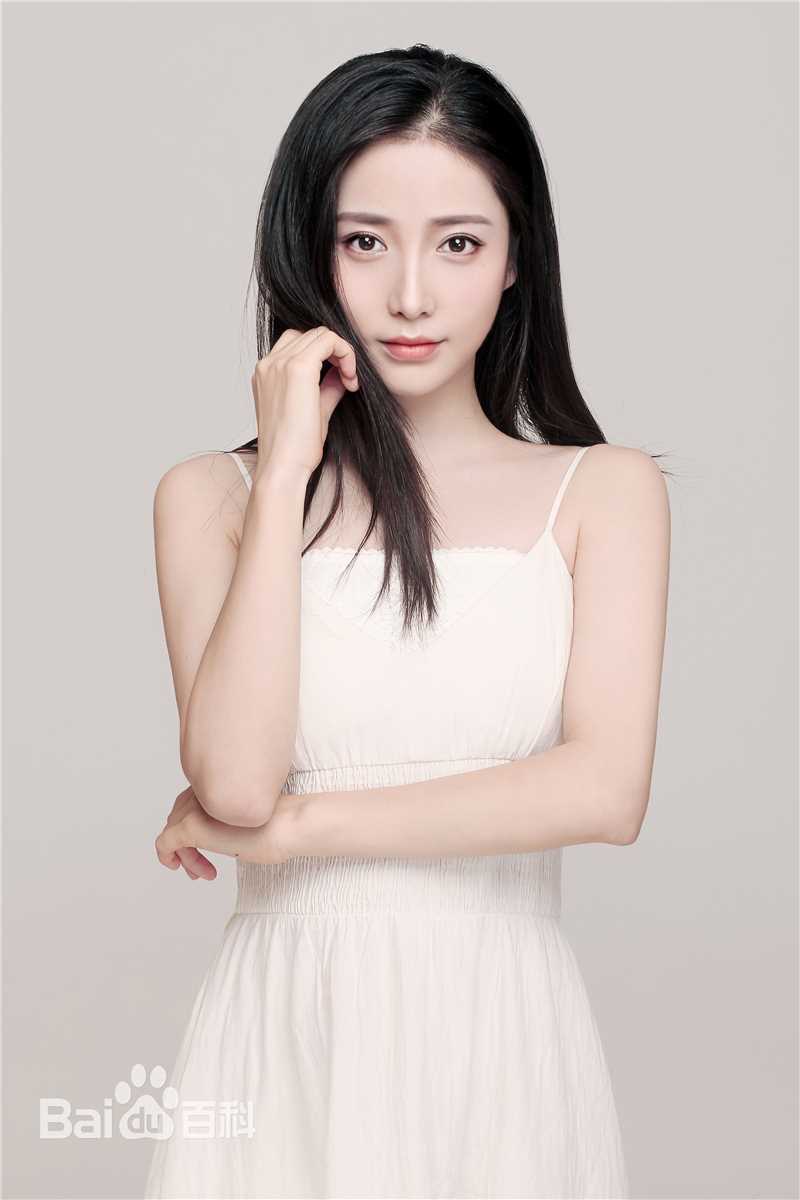 吕红旭白色系壁纸壁纸