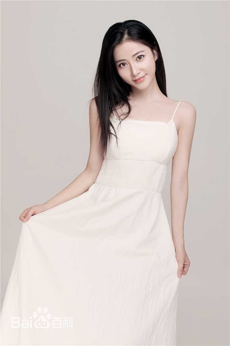 吕红旭白色系壁纸壁纸