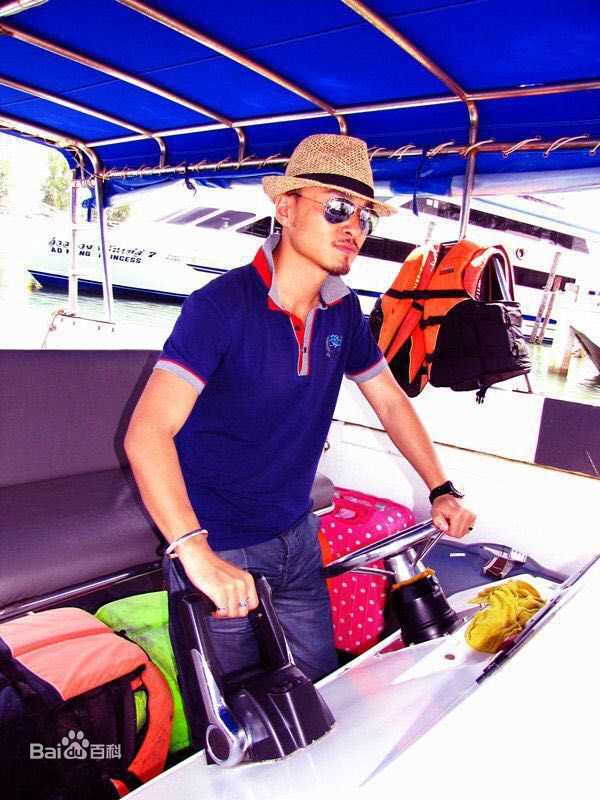 郝柏(bó)杰柏杰游记2前后照片