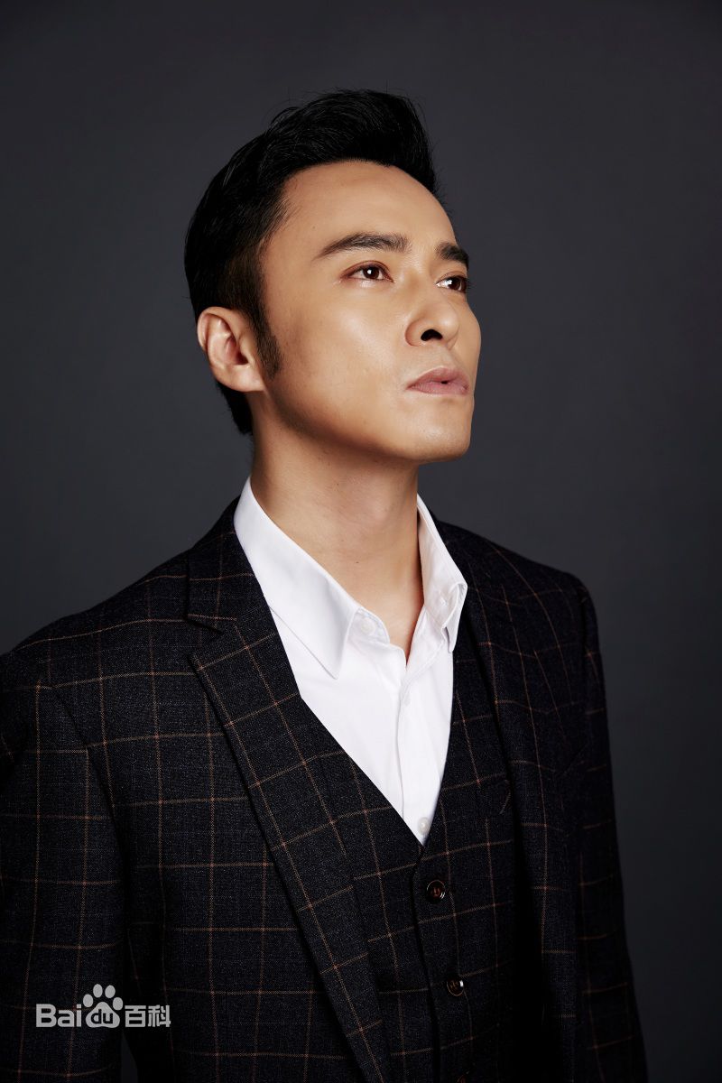 郝柏(bó)杰郝柏杰素颜照壁纸