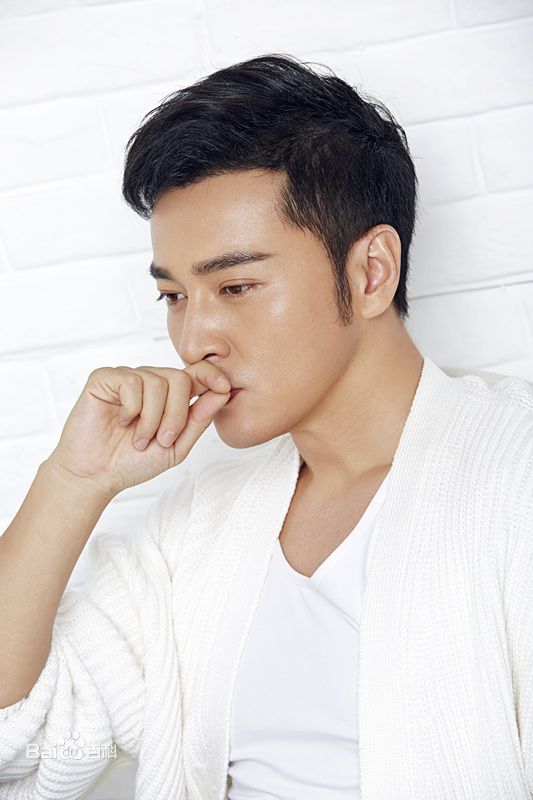 郝柏(bó)杰郝柏杰素颜照壁纸