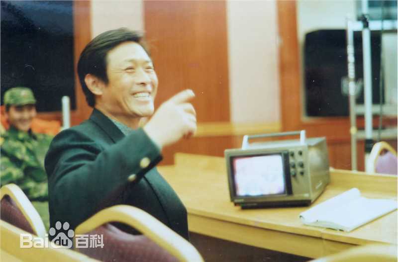 最全赵启强素颜照