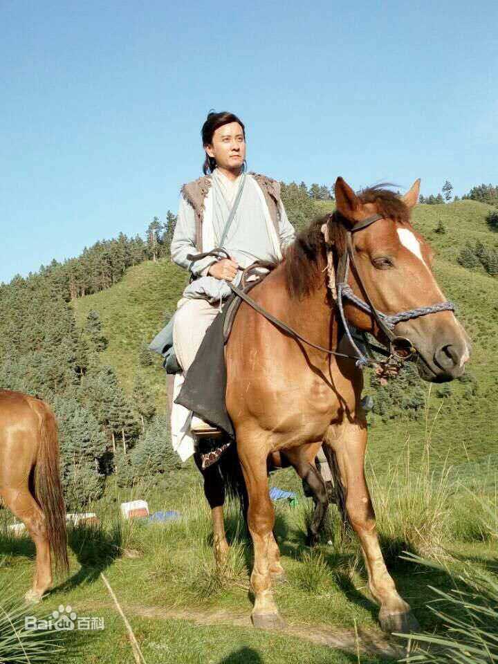 姬晨牧前后照片