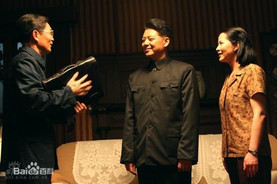 颜世魁《秘密图纸》剧照