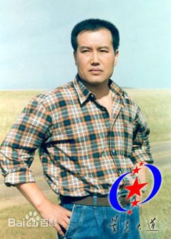 高清关新伟图片