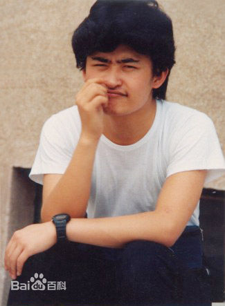 刘欢(Liu Huan)23岁-周越摄素颜照相册