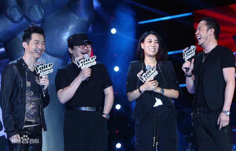 精选刘欢(Liu Huan)在2012年出任《中国好声音》导师中的图册