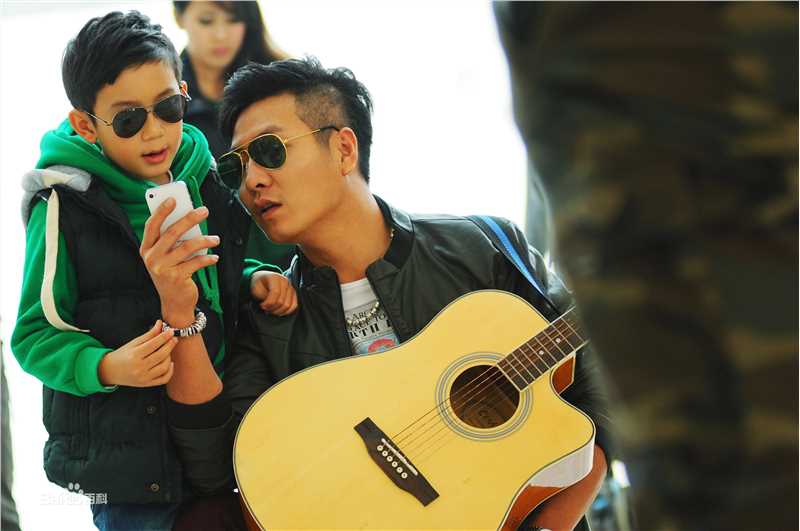 荆浩《爸爸快长大》最新剧照