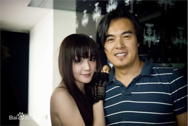 任斯璐(rosechanel)李米的猜想宣传活动壁纸壁纸