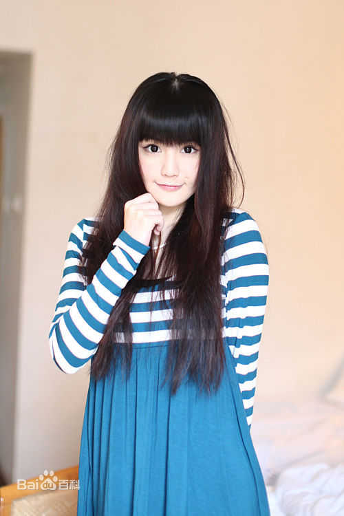 任斯璐(rosechanel)最新个人壁纸