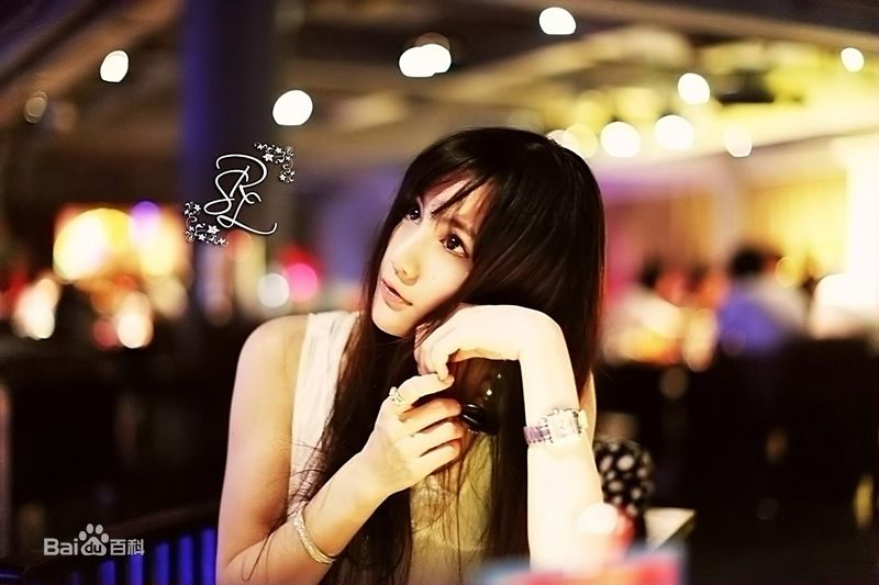 任斯璐(rosechanel)最新个人壁纸