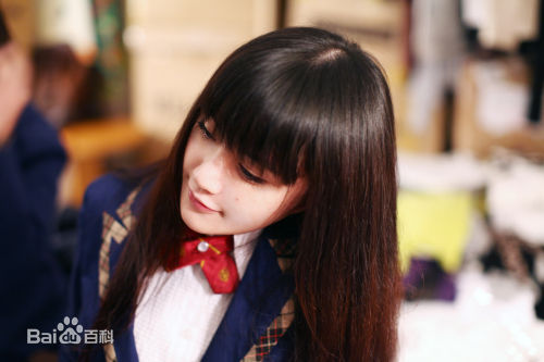 任斯璐(rosechanel)最新个人壁纸