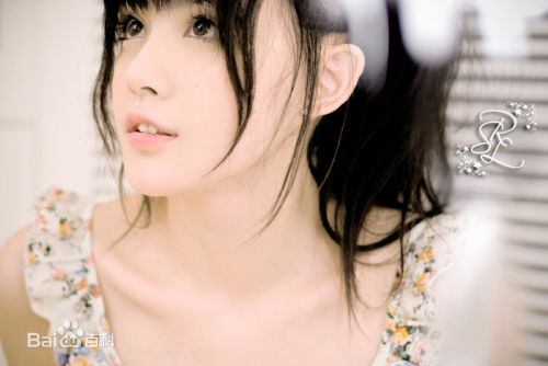 任斯璐(rosechanel)最新个人壁纸