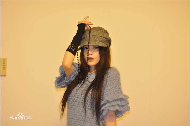 任斯璐(rosechanel)最新个人壁纸