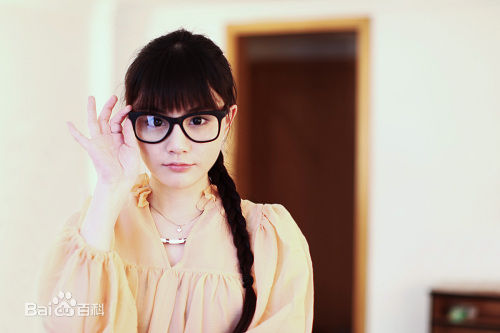 任斯璐(rosechanel)最新个人壁纸