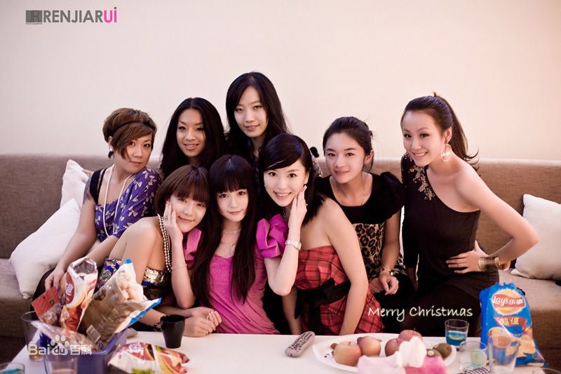 任斯璐(rosechanel)生活照图片图册