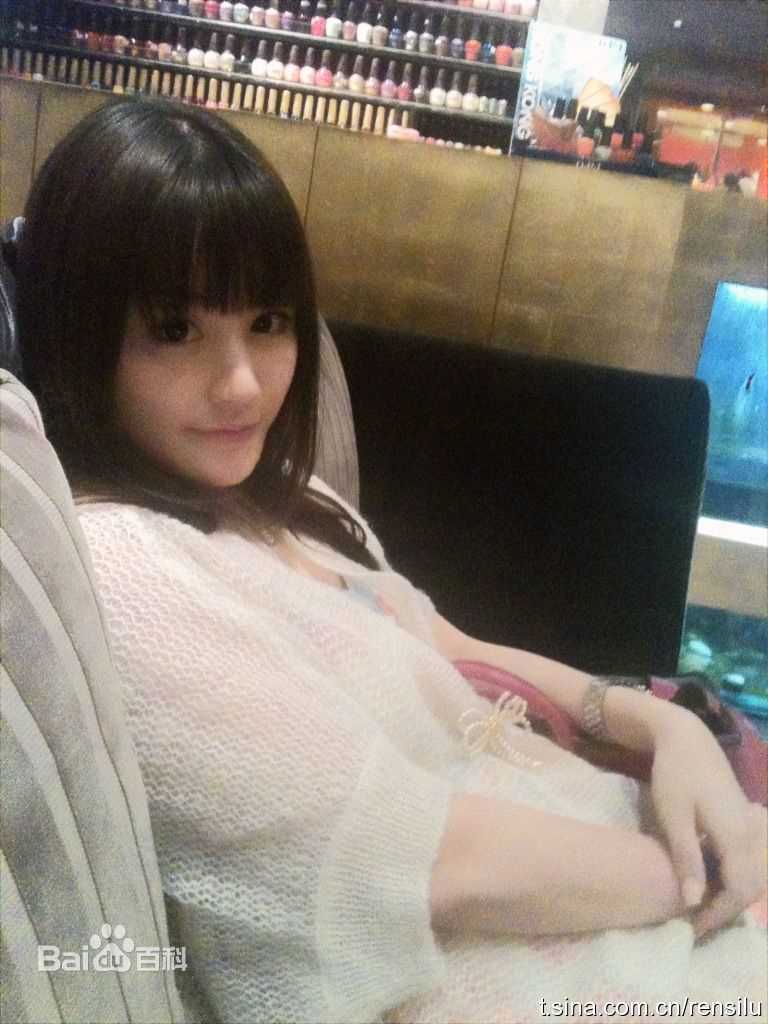 任斯璐(rosechanel)生活照图片图集